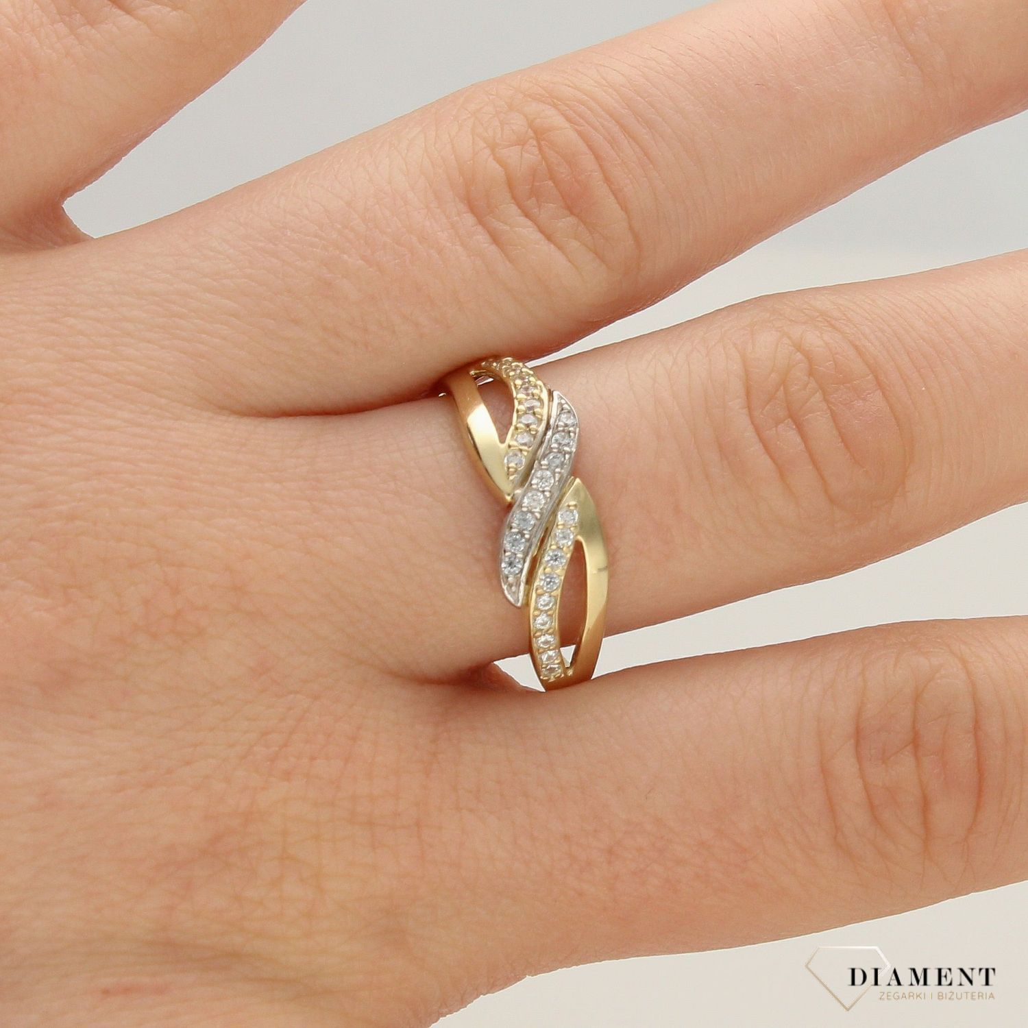 Pierścionek złoty  z białym złotem i cyrkoniami PI 932 (2).jpg